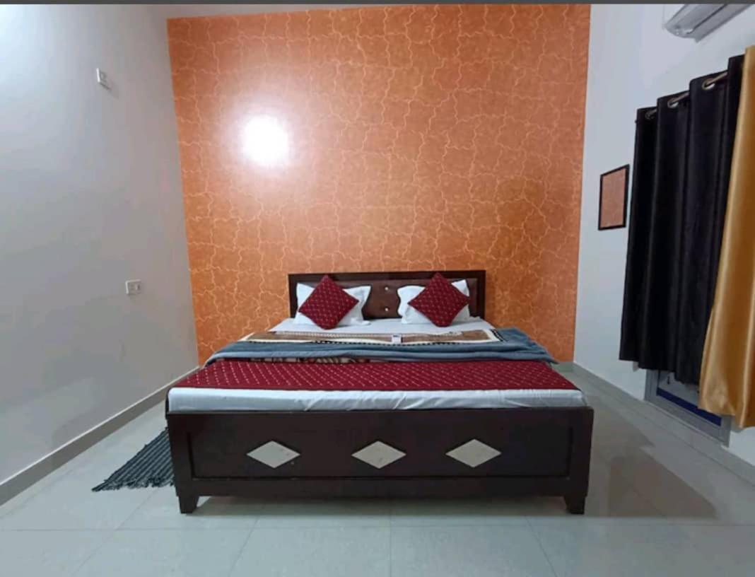 Ramam Hotel By Naavagat 700Mtr From Shri Ram Janambhumi Ayodhya 외부 사진